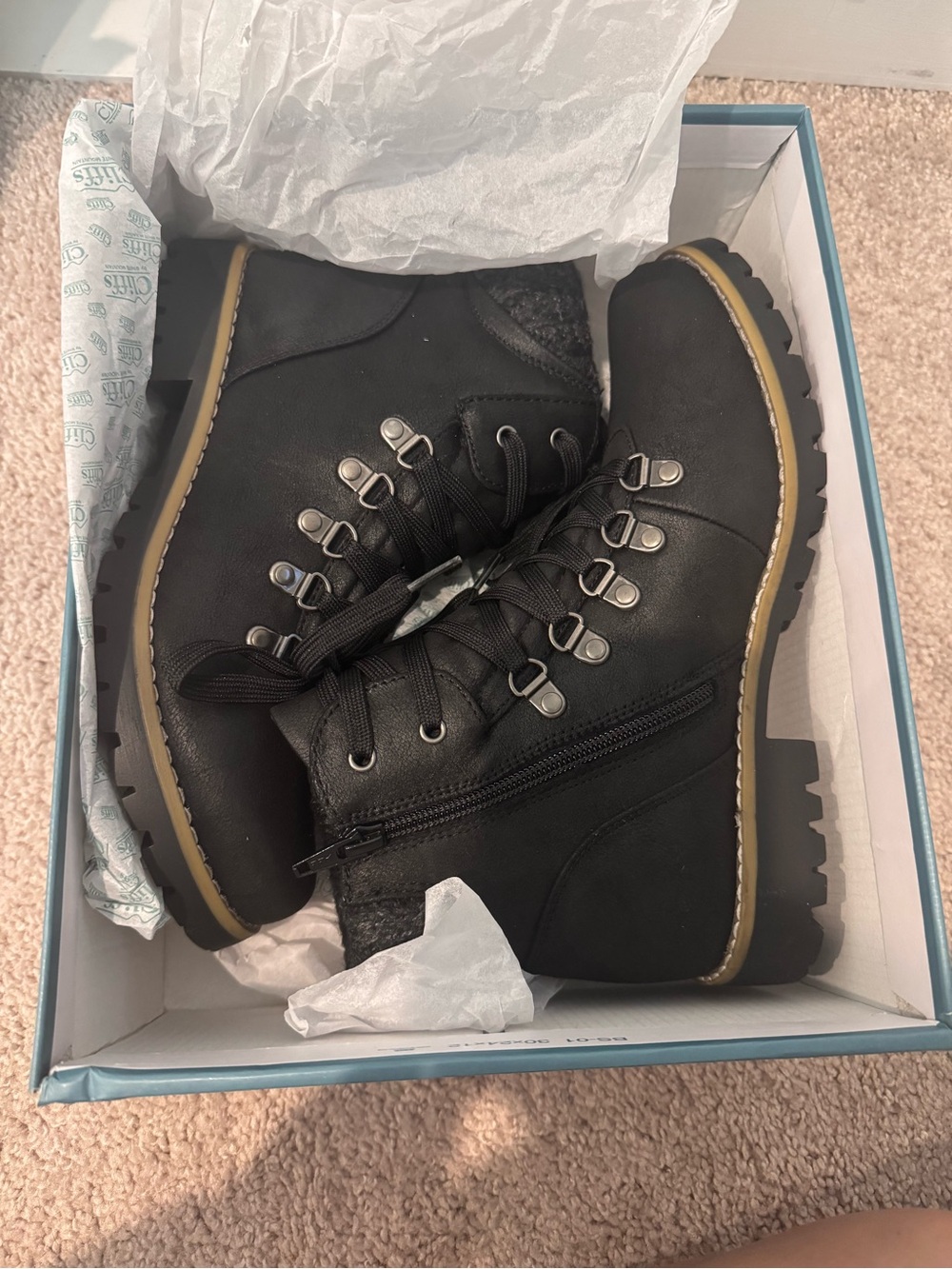 Cliffs by WHITE MOUNTAIN Black Lace-Up Ankle Hiker Boots - Picture 6 of 7